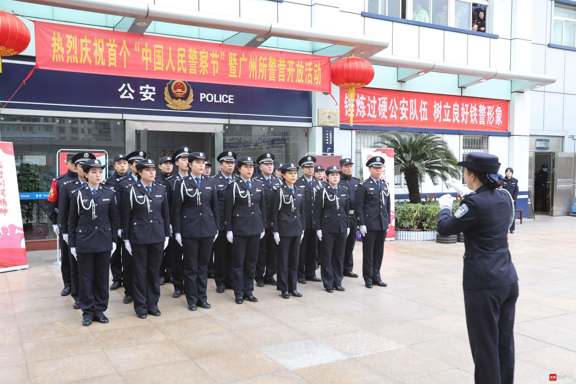 开云体育下载-包含辽宁本钢训练开放日，冲刺阶段战术微调引欢呼，荷甲在即，资深球员宣示担当的词条