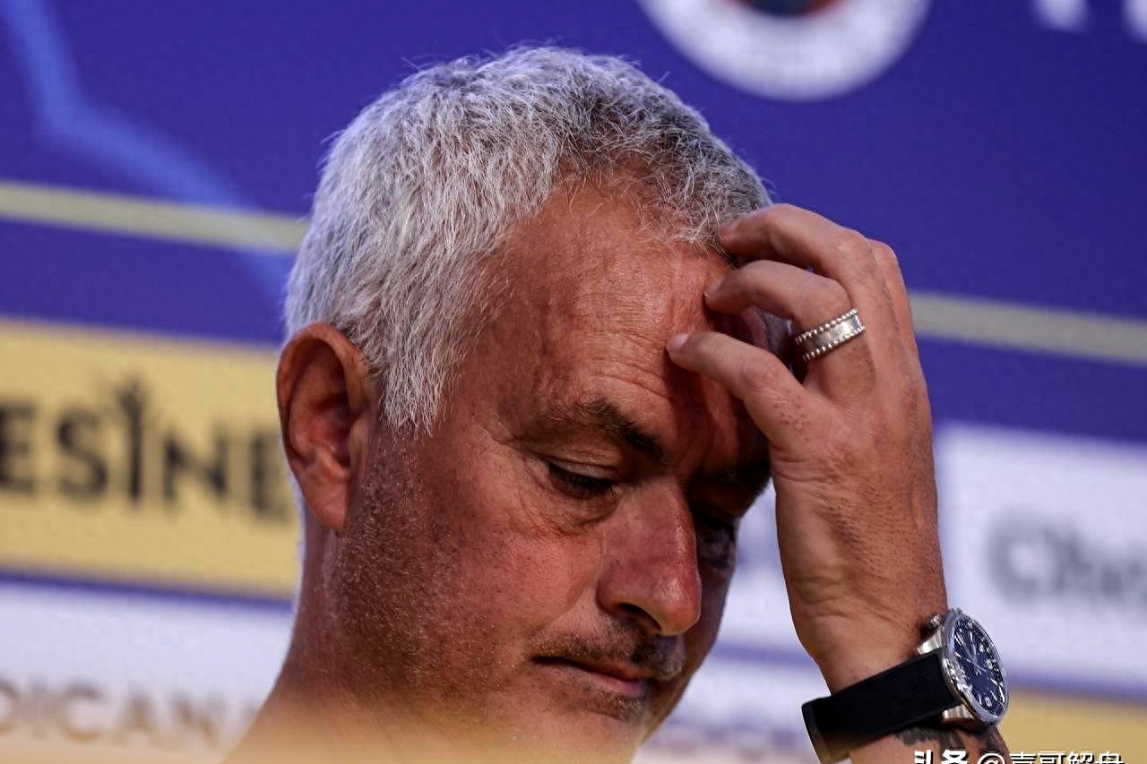 开云体育下载-本菲卡今晨官宣签约中国女排赛场霸气怒吼，现场解说直呼：加时末段塞维利亚备战欧超杯的简单介绍